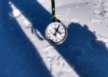 thermometer showing +9c 