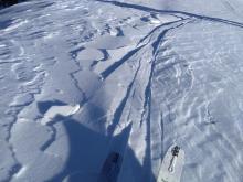 Minor cracking at edge of ridgetop wind slab.