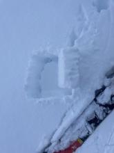 Hasty pit on wind slab, poorly bonded that released on isolation.